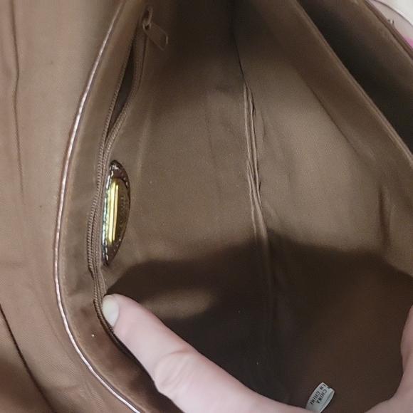 vintage Leather Crossbody Bag - Picture 8 of 9